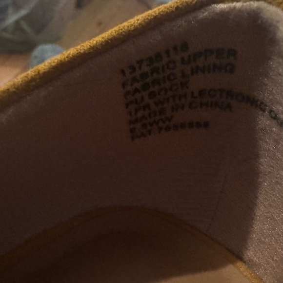 Torrid Women's Yellow Bow Flats - Picture 4 of 5